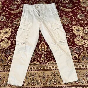 Zara Off-White Cargo Trousers with Utility Pockets